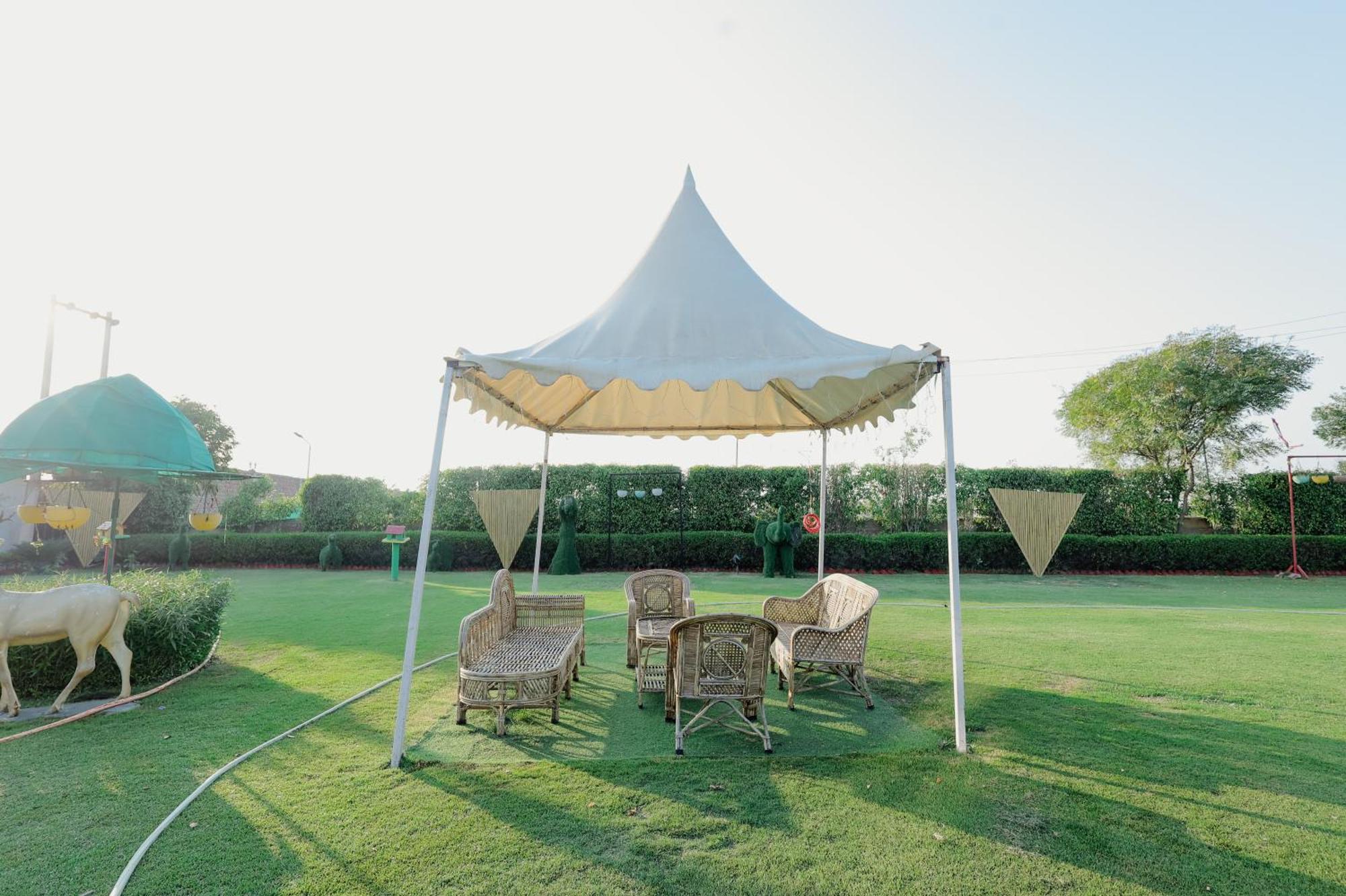 Elegance Resort Vrindāvan 外观 照片